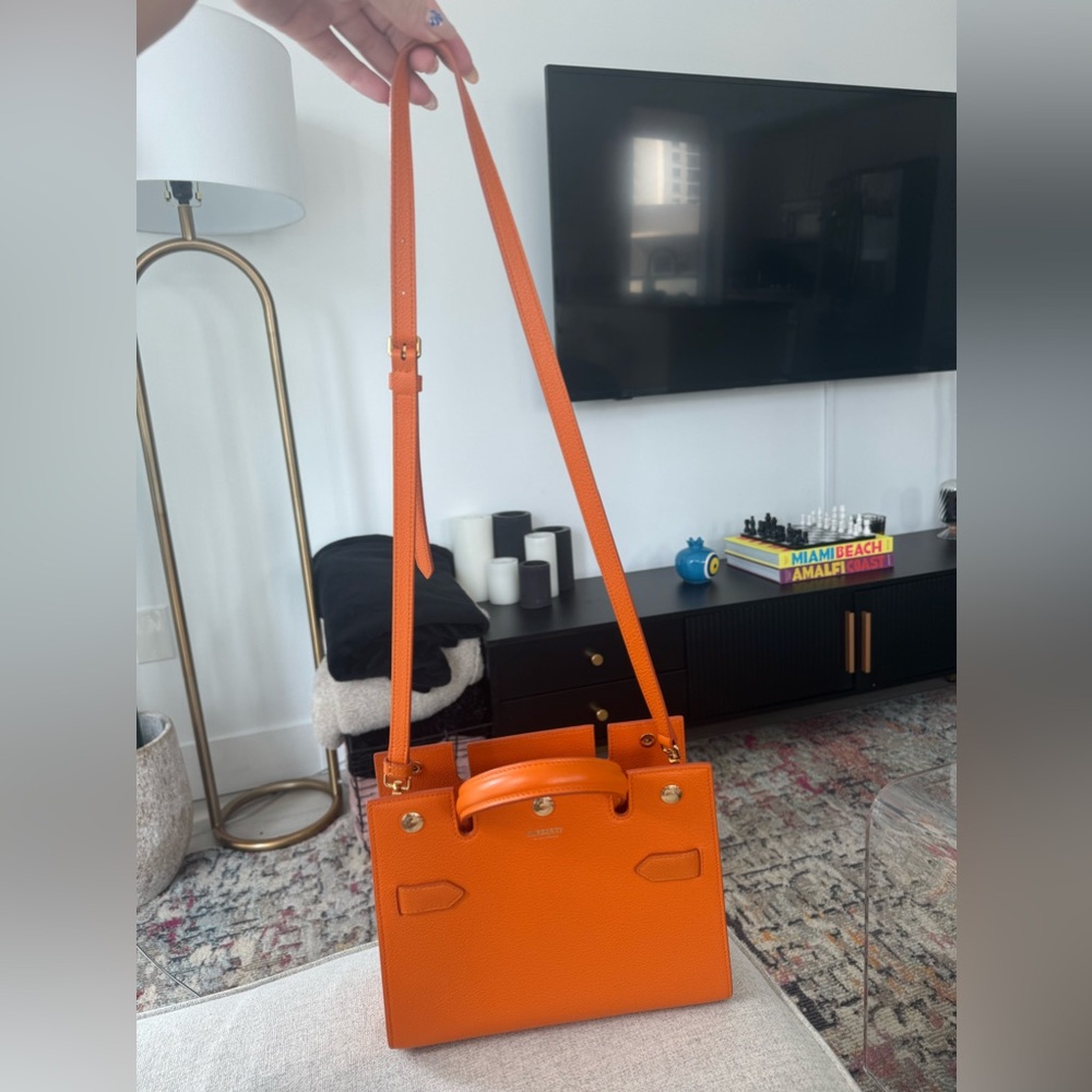 Authentic Burberry Baby Title Bag in Orange - Picture 3 of 5